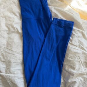 Aritzia Golden BUTTER Activewear Cheeky Hi-rise 28” legging